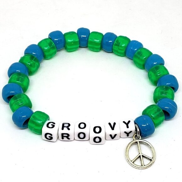 Groovy Peace Charm Kandi Word bracelet - Picture 1 of 3
